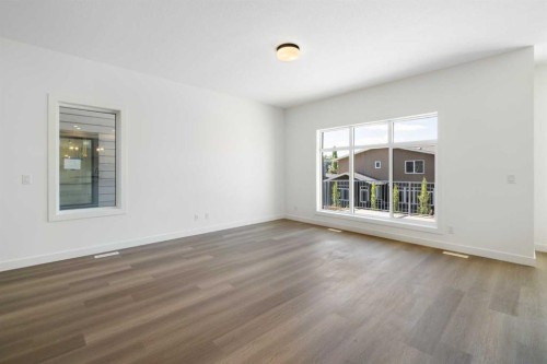 118-2230 81St Street Sw, Calgary, AB - Indoor