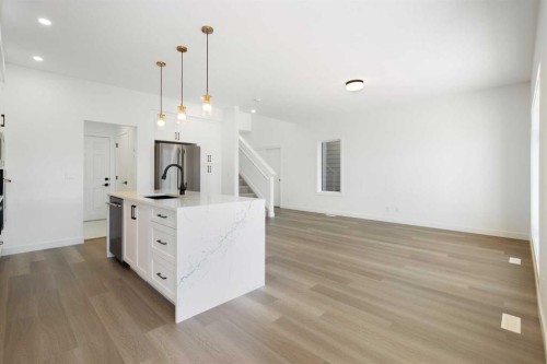 118-2230 81St Street Sw, Calgary, AB - Indoor Photo Showing Kitchen With Upgraded Kitchen