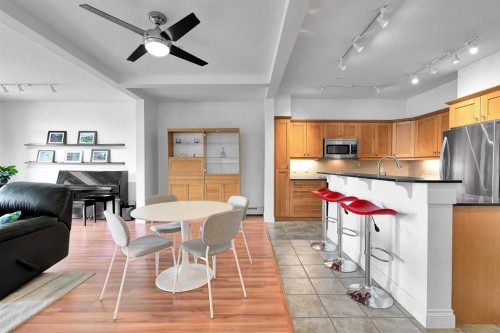 2105-10221 Tuscany Boulevard Nw, Calgary, AB - Indoor Photo Showing Other Room