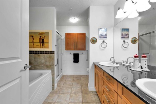 2105-10221 Tuscany Boulevard Nw, Calgary, AB - Indoor Photo Showing Bathroom