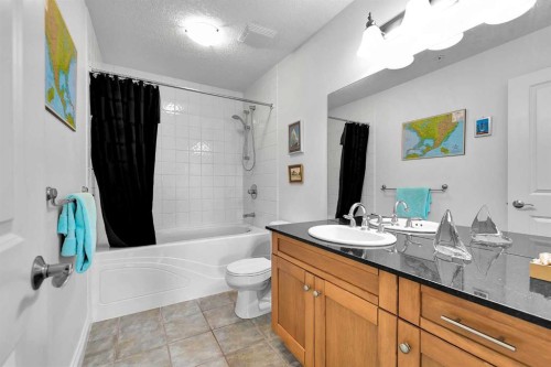 2105-10221 Tuscany Boulevard Nw, Calgary, AB - Indoor Photo Showing Bathroom
