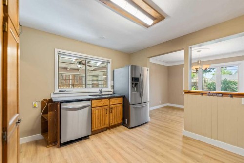 5923 Thorncliffe Drive Nw, Calgary, AB - Indoor