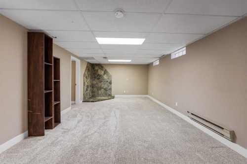 5923 Thorncliffe Drive Nw, Calgary, AB - Indoor Photo Showing Basement