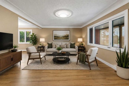 5923 Thorncliffe Drive Nw, Calgary, AB - Indoor Photo Showing Living Room