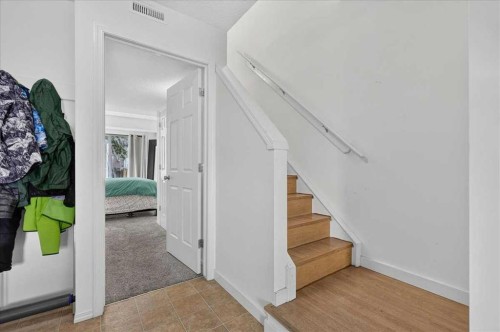 137 Bridlewood Lane Sw, Calgary, AB - Indoor Photo Showing Other Room