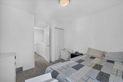 137 Bridlewood Lane Sw, Calgary, AB - Indoor Photo Showing Bedroom