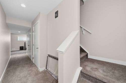 464 Quarry Villas Se, Calgary, AB - Indoor Photo Showing Other Room