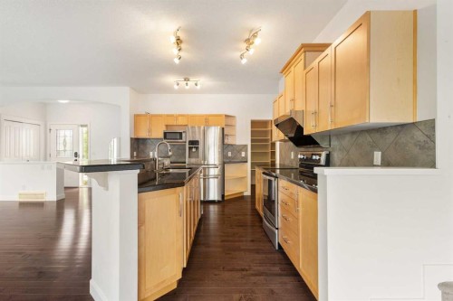 66 Everhollow Avenue Sw, Calgary, AB 