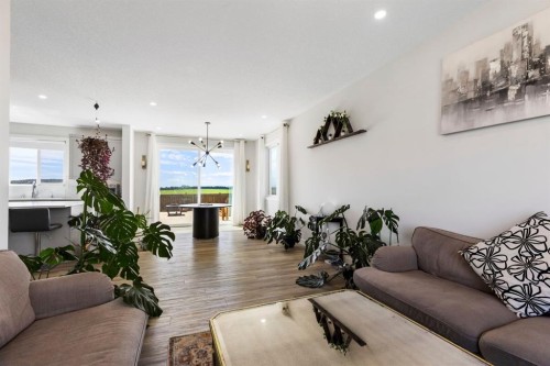 183 Brander Avenue, Langdon, AB - Indoor Photo Showing Living Room