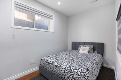 1925 Luxstone Park Sw, Airdrie, AB - Indoor Photo Showing Bedroom