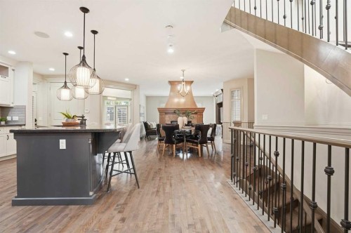 4221 17 Street Sw, Calgary, AB - Indoor Photo Showing Other Room