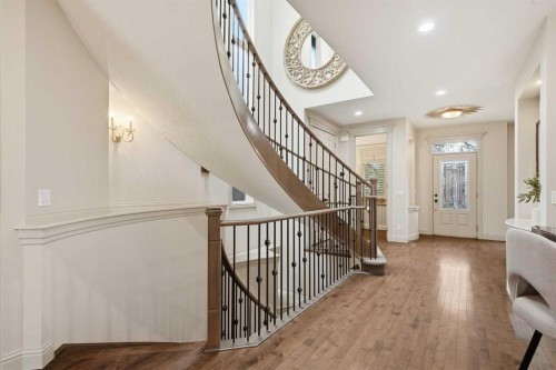 4221 17 Street Sw, Calgary, AB - Indoor Photo Showing Other Room
