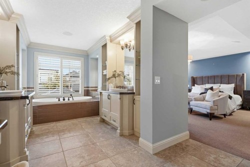 4221 17 Street Sw, Calgary, AB - Indoor Photo Showing Other Room