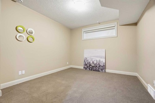 4221 17 Street Sw, Calgary, AB - Indoor Photo Showing Other Room