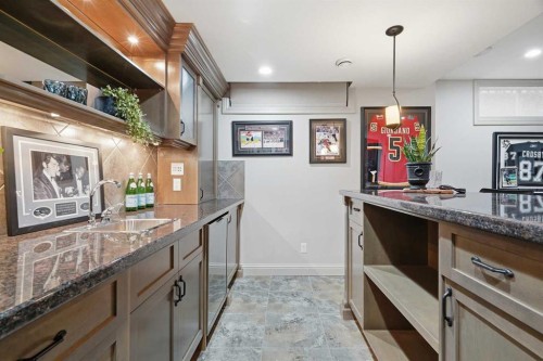 4221 17 Street Sw, Calgary, AB - Indoor Photo Showing Kitchen With Upgraded Kitchen
