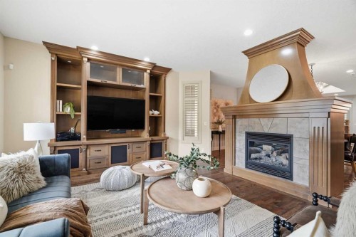 4221 17 Street Sw, Calgary, AB - Indoor Photo Showing Living Room With Fireplace