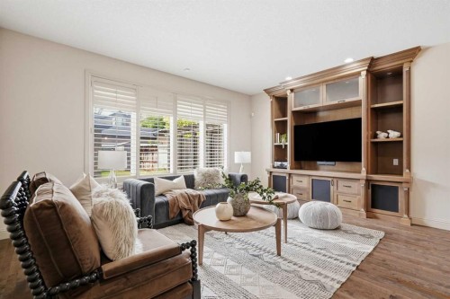 4221 17 Street Sw, Calgary, AB - Indoor Photo Showing Living Room