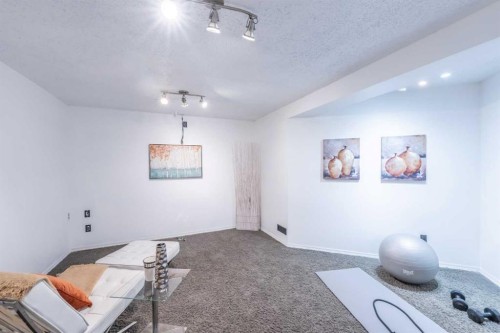 203 Coville Close Ne, Calgary, AB 