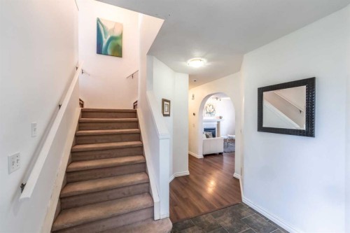 203 Coville Close Ne, Calgary, AB 