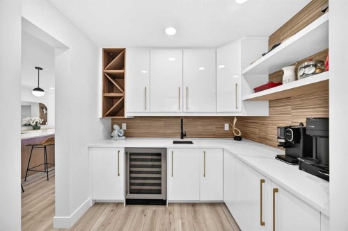 10909 Hidden Valley Drive Nw, Calgary, AB - Indoor Photo Showing Kitchen