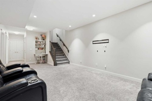 237 Mahogany Parade Se, Calgary, AB 