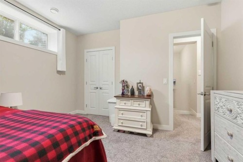 237 Mahogany Parade Se, Calgary, AB 