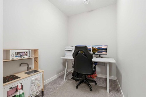 237 Mahogany Parade Se, Calgary, AB 