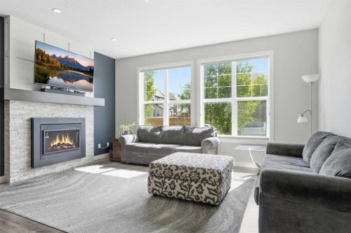 237 Mahogany Parade Se, Calgary, AB 