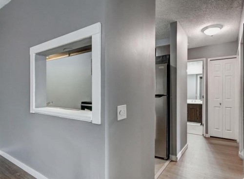 324-10120 Brookpark Boulevard Sw, Calgary, AB - Indoor Photo Showing Other Room