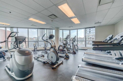 1503-225 11 Avenue Se, Calgary, AB - Indoor Photo Showing Gym Room
