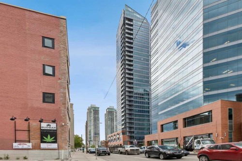 1503-225 11 Avenue Se, Calgary, AB - Outdoor