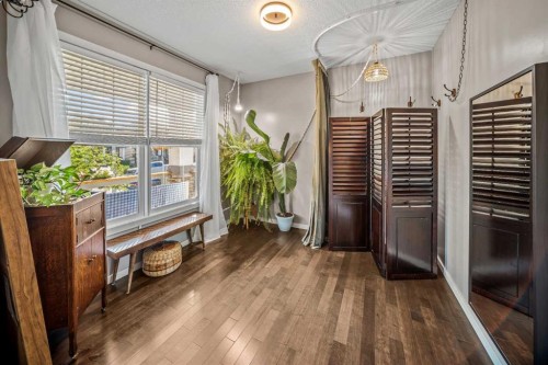 53 Heritage Drive, Cochrane, AB - Indoor Photo Showing Other Room