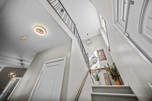 53 Heritage Drive, Cochrane, AB - Indoor Photo Showing Other Room