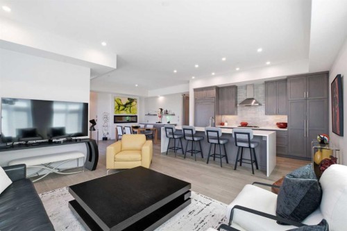 301-105 Lebel Crescent Nw, Calgary, AB - Indoor Photo Showing Living Room