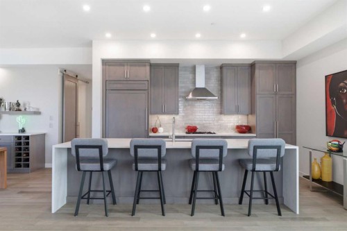 301-105 Lebel Crescent Nw, Calgary, AB - Indoor