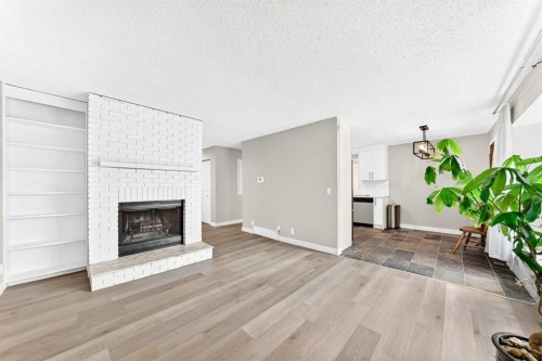 114 Midcrest Crescent Se, Calgary, AB 