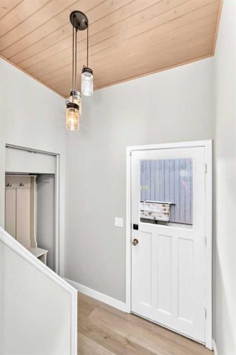 114 Midcrest Crescent Se, Calgary, AB 