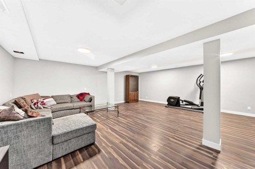 114 Midcrest Crescent Se, Calgary, AB 