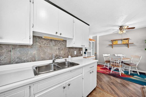 1926 28 Avenue Sw, Calgary, AB - Indoor Photo Showing Kitchen With Double Sink