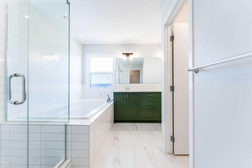 16 West Grove Link Sw, Calgary, AB - Indoor Photo Showing Bathroom