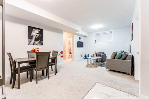 16 West Grove Link Sw, Calgary, AB - Indoor