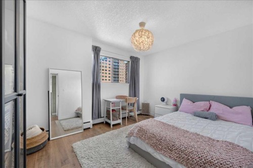 902-1330 15 Avenue Sw, Calgary, AB - Indoor Photo Showing Bedroom