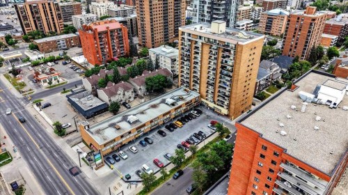 902-1330 15 Avenue Sw, Calgary, AB - Outdoor