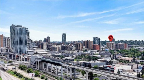 902-1330 15 Avenue Sw, Calgary, AB - Outdoor With View
