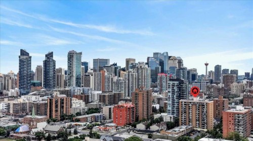 902-1330 15 Avenue Sw, Calgary, AB - Outdoor With Facade With View