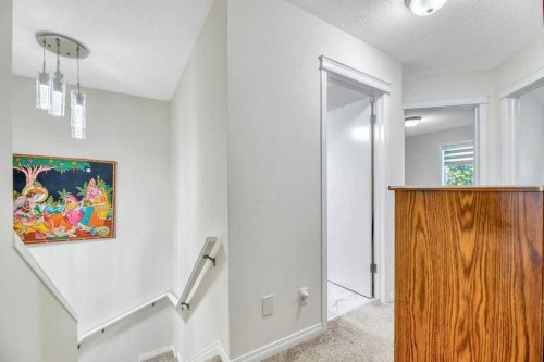 175 Prestwick Villas Se, Calgary, AB - Indoor Photo Showing Other Room