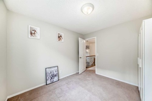 82 Mt Gibraltar Heights Se, Calgary, AB 
