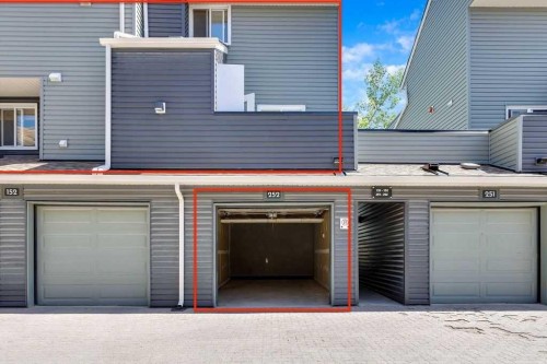 252-66 Glamis Green Sw, Calgary, AB - Outdoor With Exterior