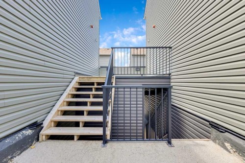 252-66 Glamis Green Sw, Calgary, AB - Outdoor