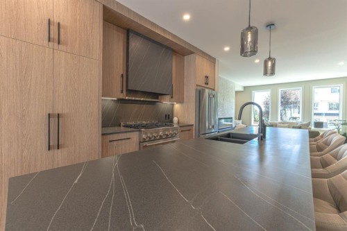 147 Heston Street Nw, Calgary, AB 